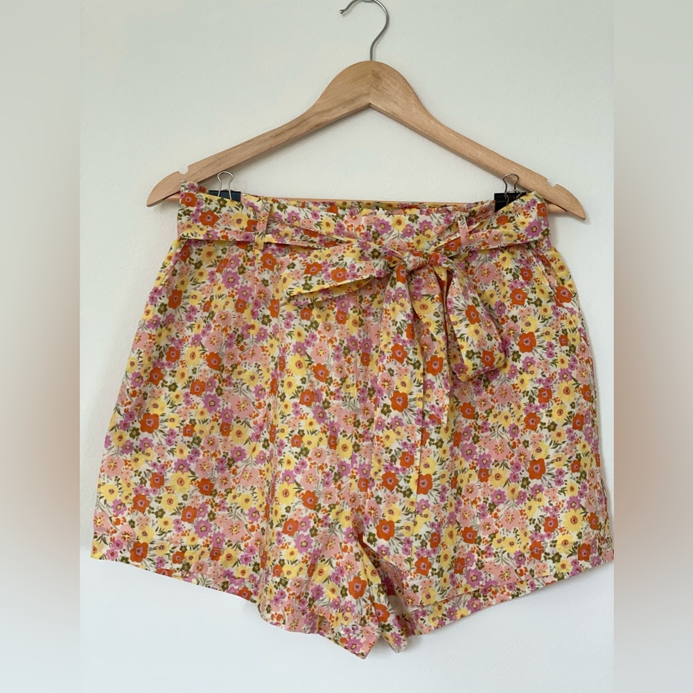 Lost + Wander Floral High Waist Shorts - Multicolor